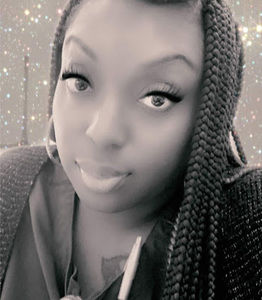 Meet your Posher, Alicia